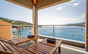 Seafront 2-Bedroom Apartment Nika - Rabac